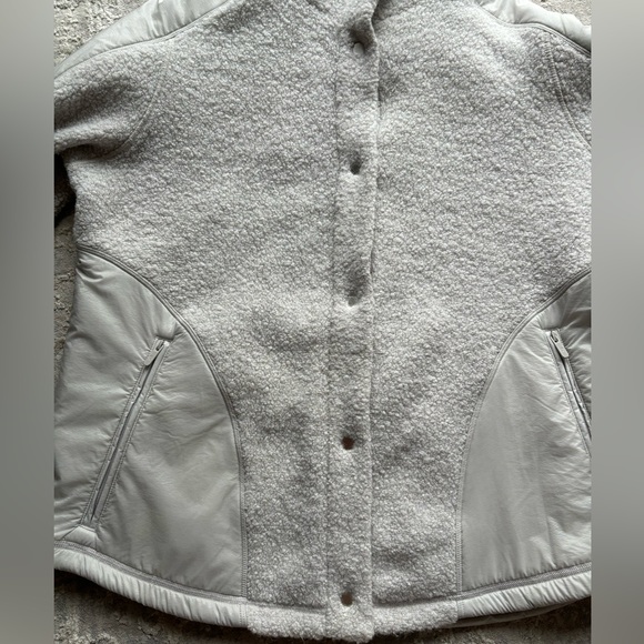Lululemon Go Cozy Jacket - Picture 4 of 10